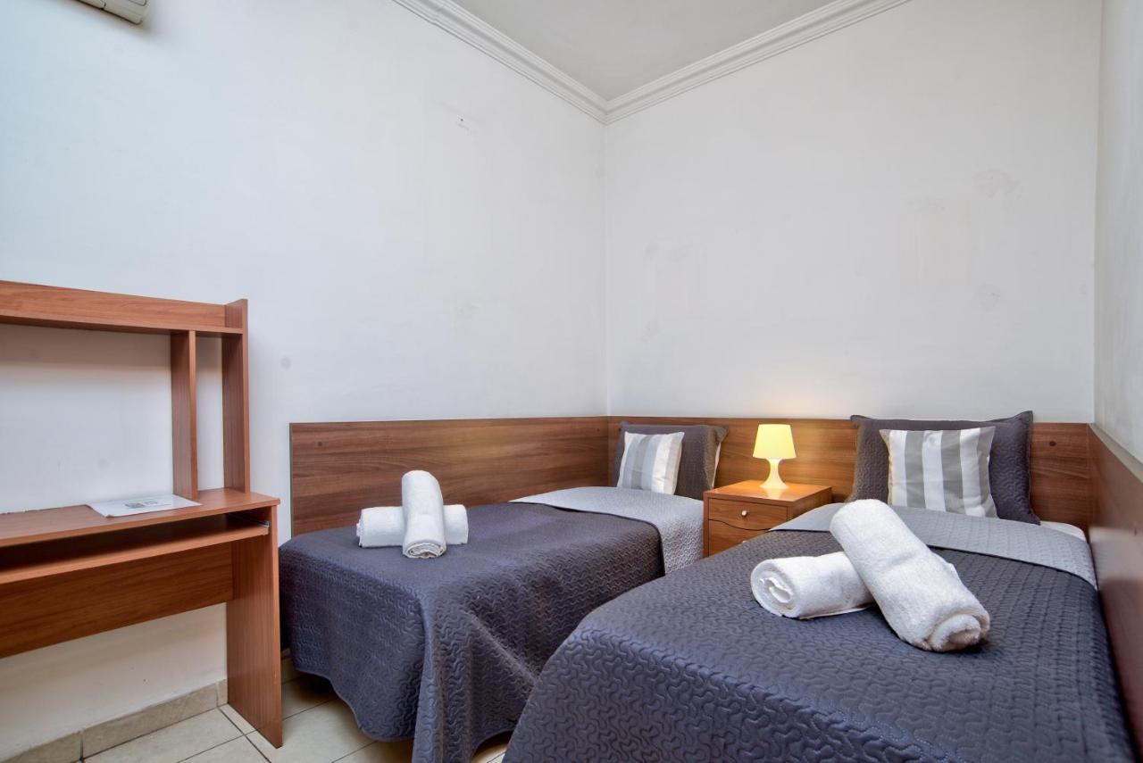 Morina Court - St Julians Seaside Bliss Apartments And Penthouse By Shortletsmalta سانت جوليان المظهر الخارجي الصورة