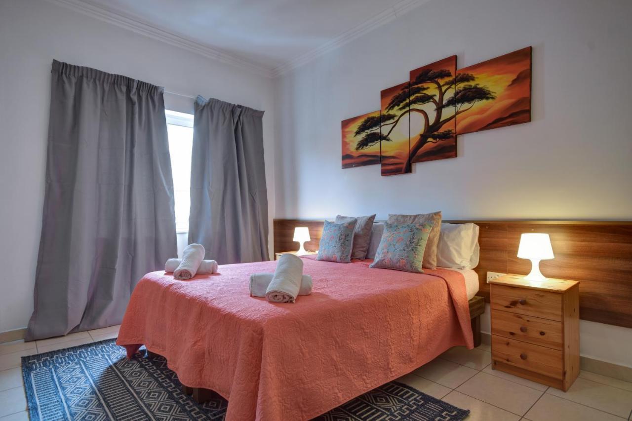Morina Court - St Julians Seaside Bliss Apartments And Penthouse By Shortletsmalta سانت جوليان المظهر الخارجي الصورة