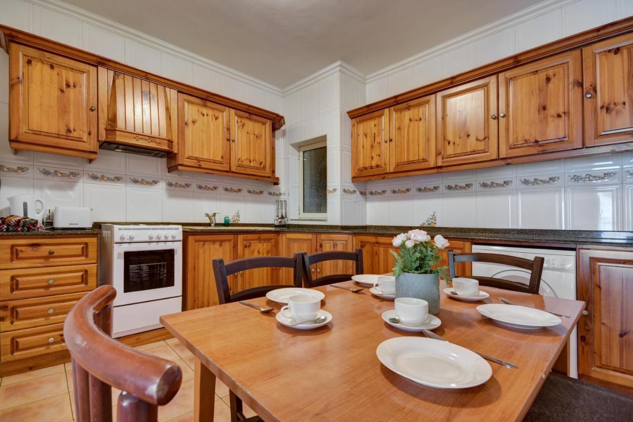 Morina Court - St Julians Seaside Bliss Apartments And Penthouse By Shortletsmalta سانت جوليان المظهر الخارجي الصورة