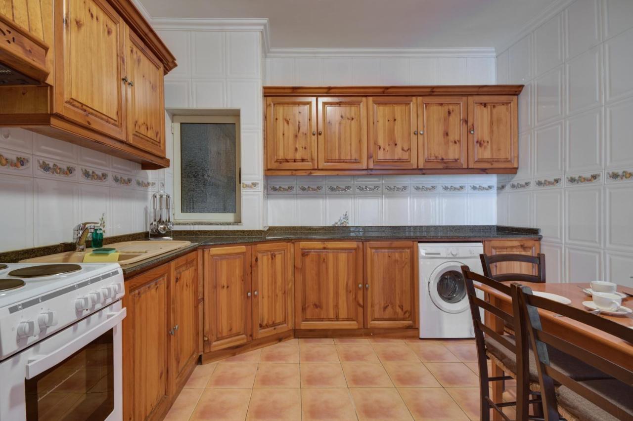 Morina Court - St Julians Seaside Bliss Apartments And Penthouse By Shortletsmalta سانت جوليان المظهر الخارجي الصورة